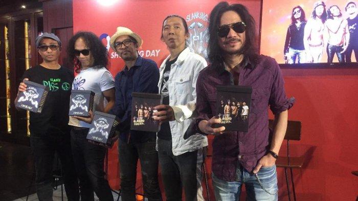 “Cinta Kita” oleh Slank, Lagu tentang Percaya Diri dan Berjuang Bersama dalam Cinta